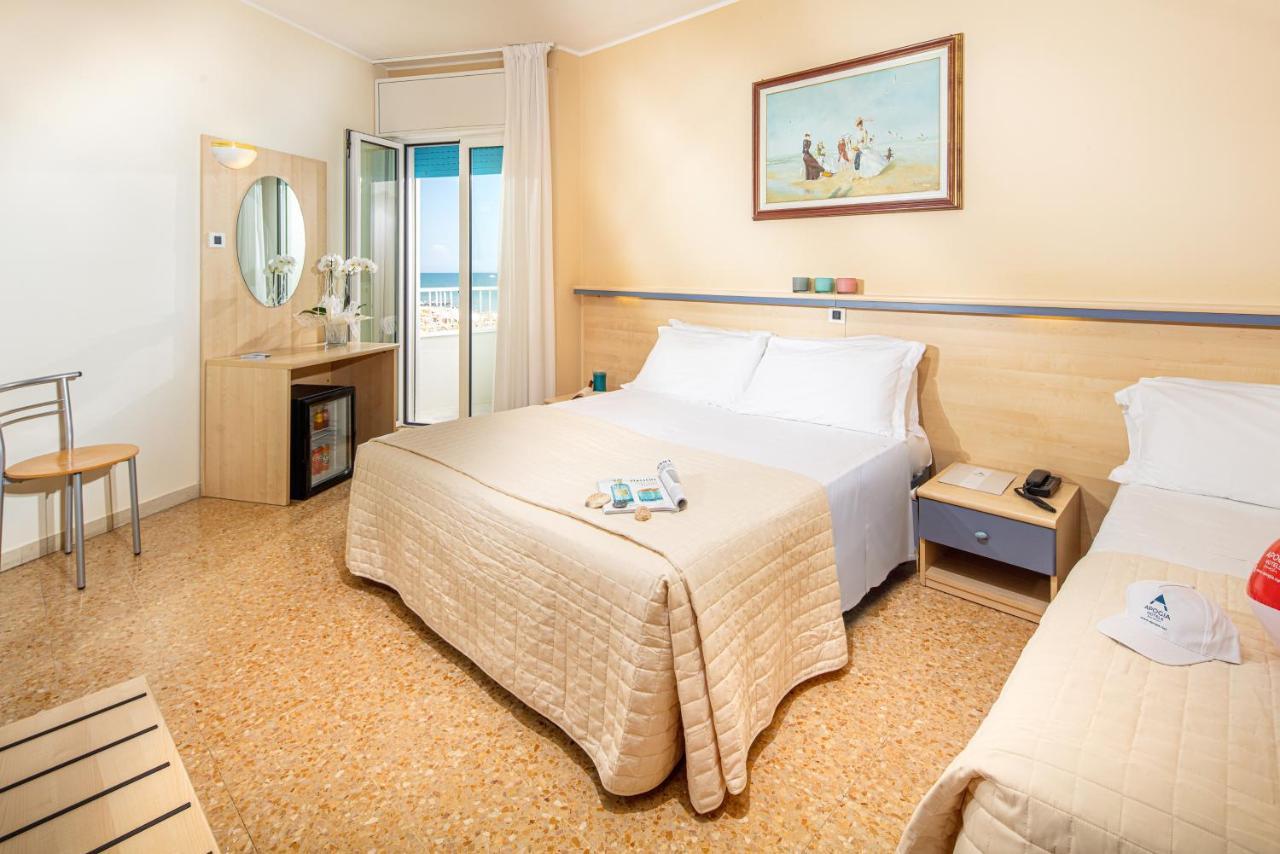 Hotel Condor Лидо-ди-Езоло Экстерьер фото